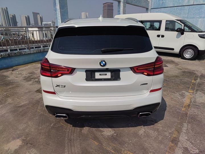 X3 2021 xDrive30i Leading M Sport Package photo 3