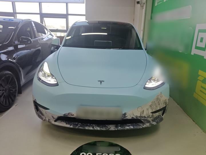 Model Y 2022 Facelift RWD photo 2
