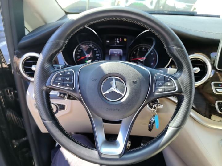 V-Class 2018 V 260 L Premium Extended China VI photo 6