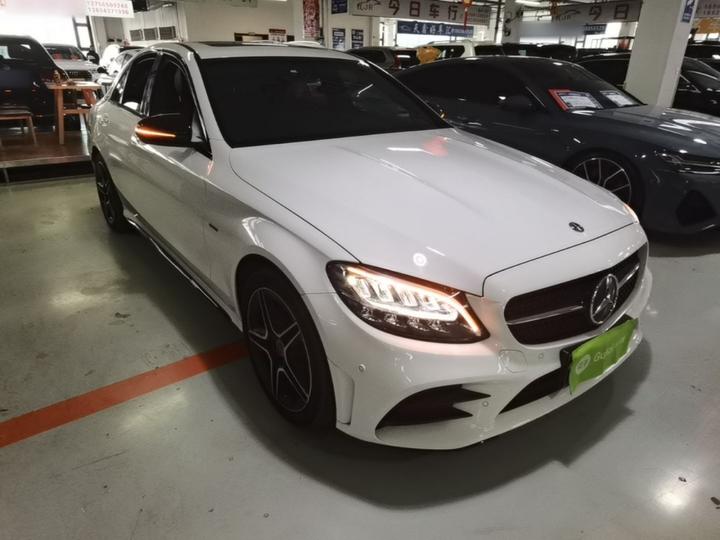 C-Class 2021 C 260 Starlight Edition photo 3