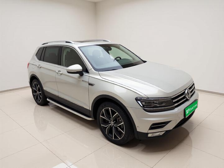Tiguan L 2017 330TSI AT RWD Flagship photo 3