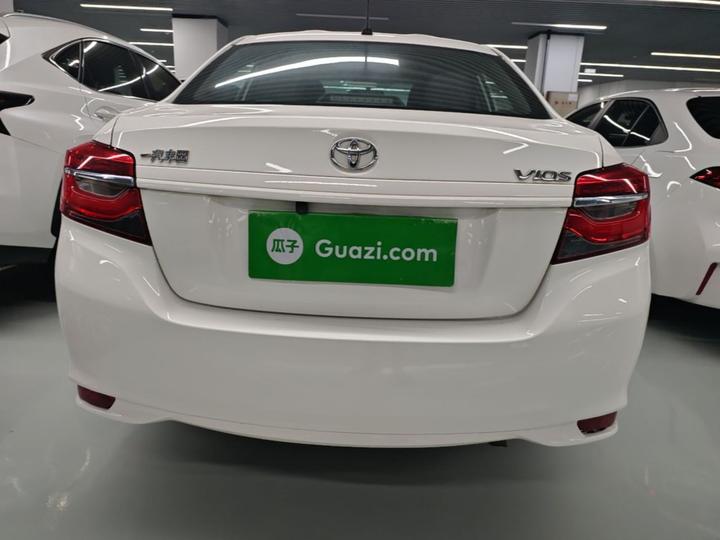 Vios 2022 1.5L 20 Anniversary Edition photo 3