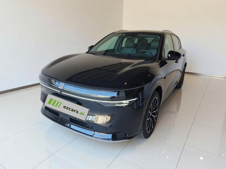 7X 2025 75kWh RWD ADAS