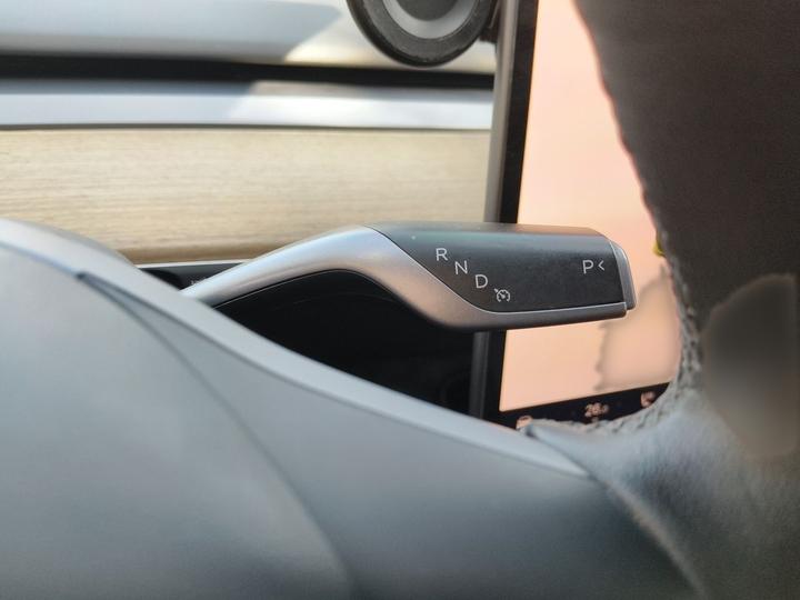 Model Y 2022 Facelift Long Range AWD photo 6