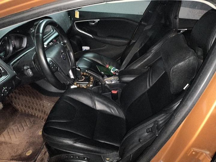 V40 2014 2.0T photo 7