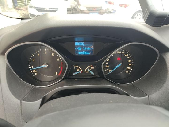 Focus 2015 Hatchback EcoBoost 125 AT photo 7