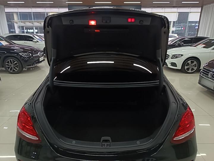 E-Class 2018 Facelift E 300 L Luxury photo 8