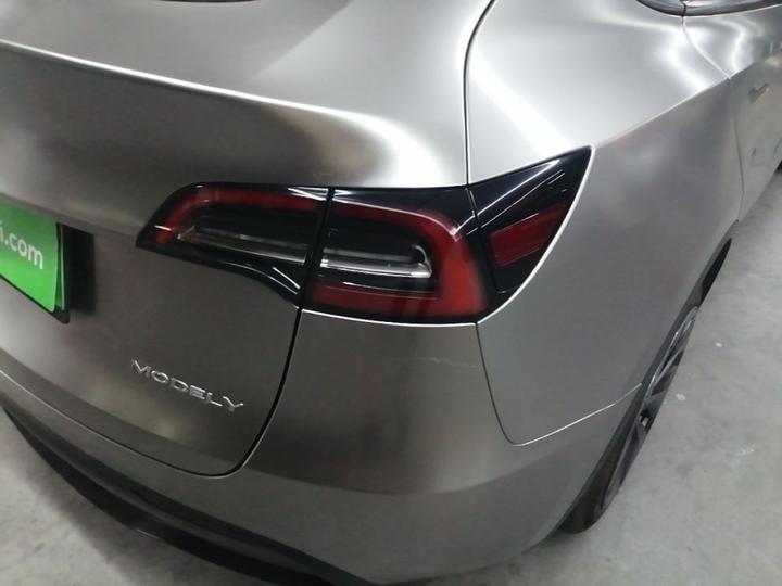 Model Y 2024 RWD photo 7