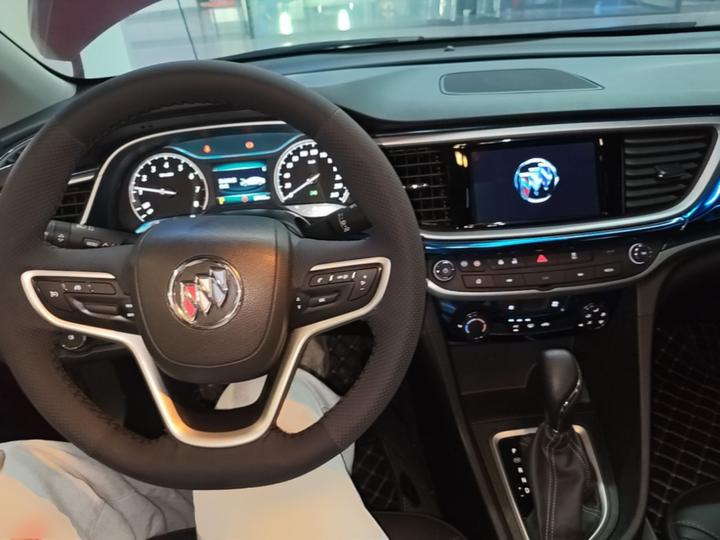 Excelle 2021 Facelift Classic 1.5L AT Elite photo 5