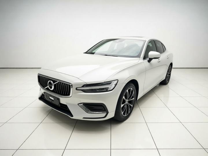 S60 2022 B4 Luxury