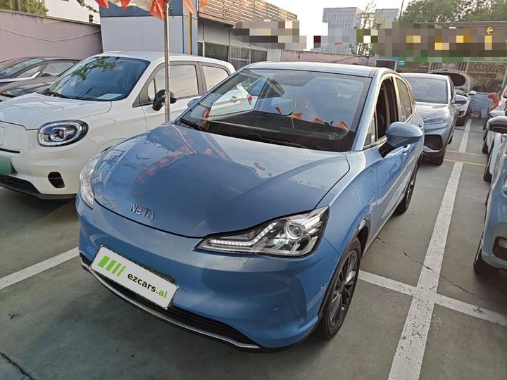 Neta V 2022 400