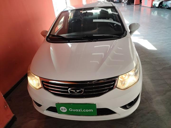 C3 2015 1.5L MT photo 2