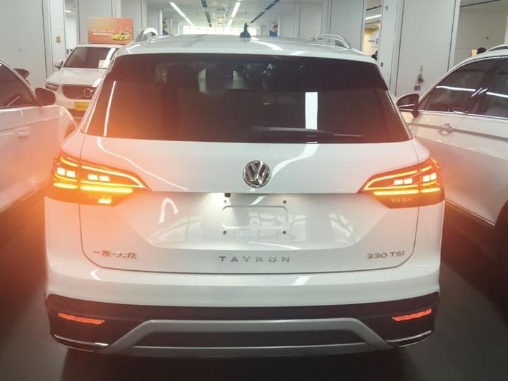 Tayron 2021 330TSI RWD Luxury Connected photo 3