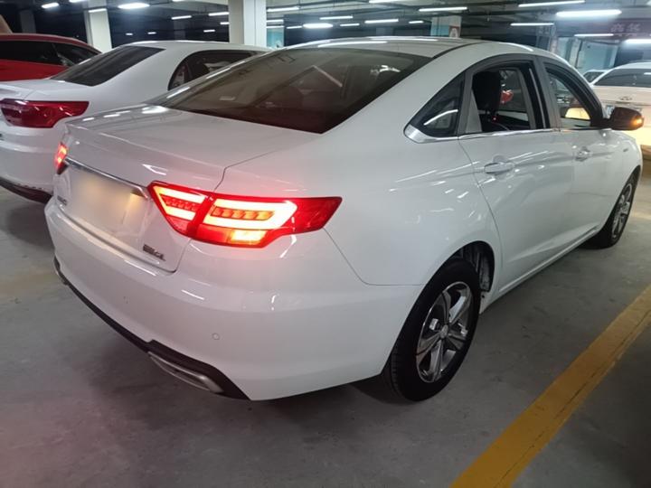Emgrand GL 2018 1.4T MT Elite Connected photo 4