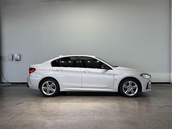 1 Series 2021 Facelift 120i M Sport photo 4
