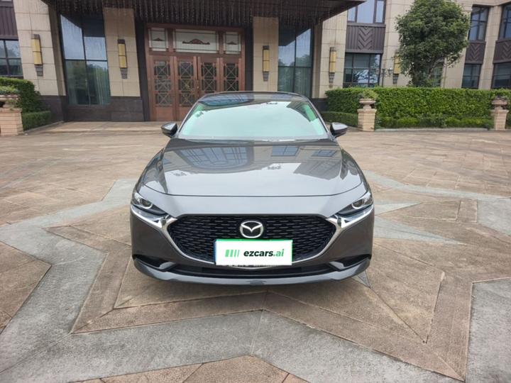 3 Axela 2023 2.0L AT photo 2