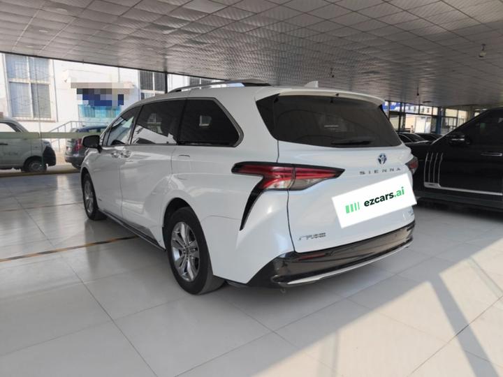 Sienna 2021 2.5L Hybrid Platinum photo 4