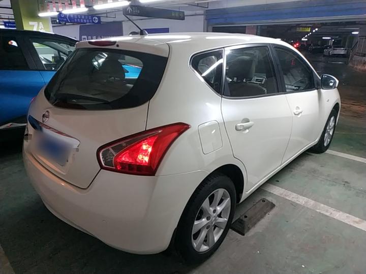 Tiida 2014 1.6L CVT Smart photo 4