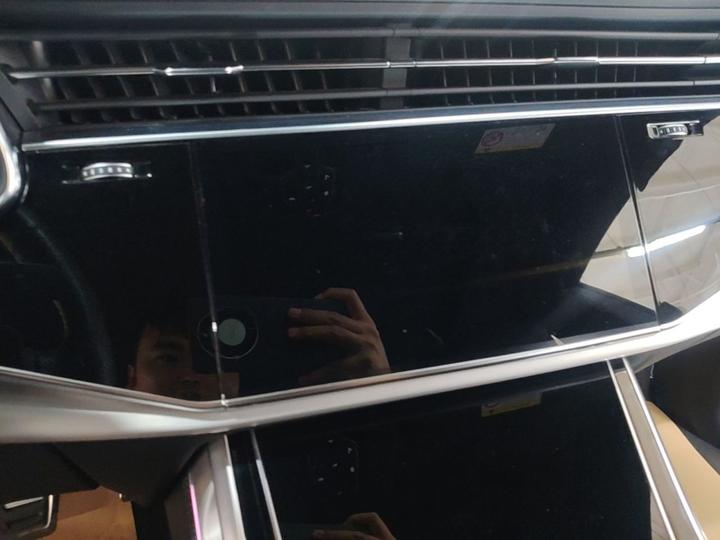 Q8 2019 55 TFSI Dynamic photo 8
