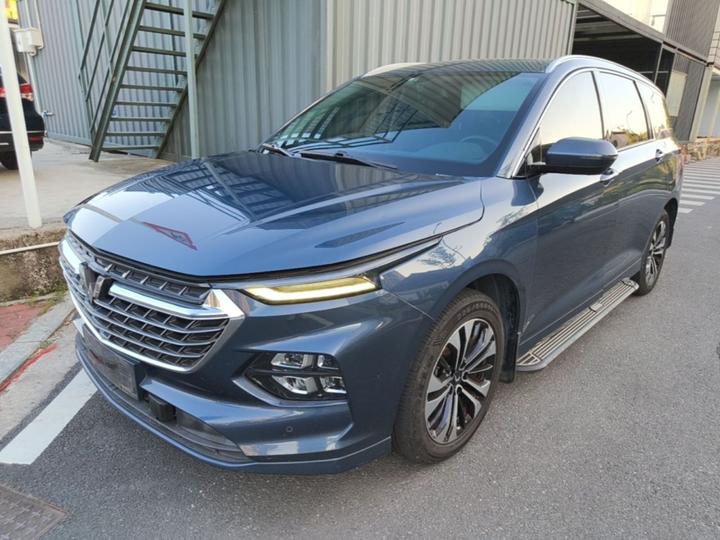 Wuling 2020 1.5T CVT Flagship