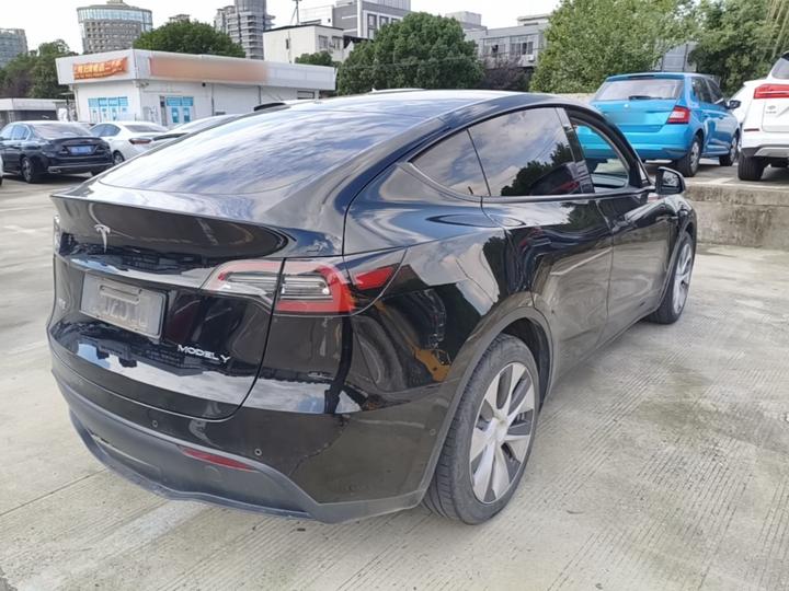 Model Y 2021 Long Range AWD photo 4