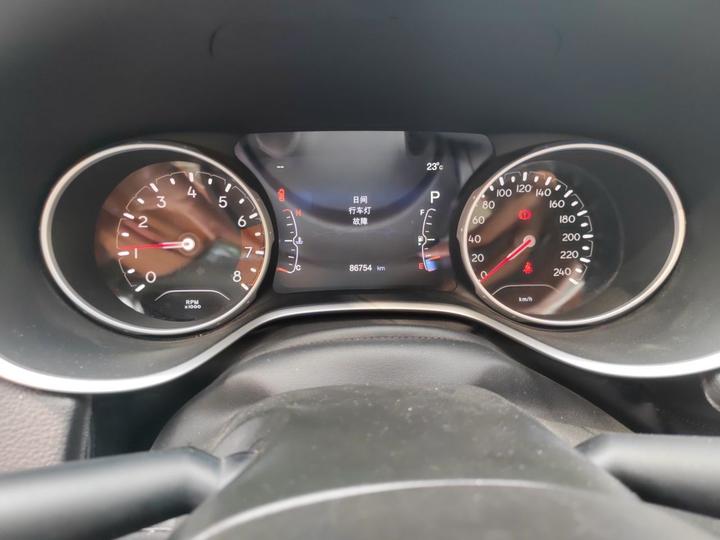 Compass 2017 200T AT photo 8