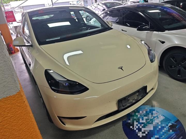 Model Y 2022 Facelift Long Range AWD photo 3