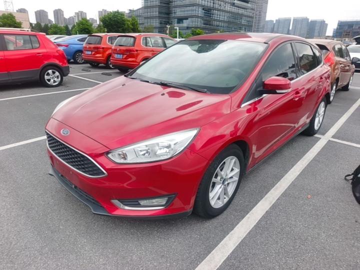 Focus 2017 Hatchback EcoBoost 180 AT Elite