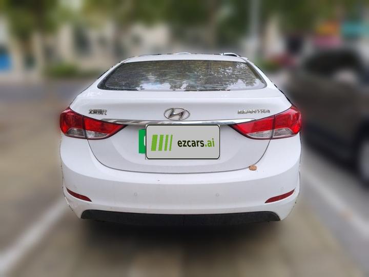 Elantra 2015 1.6L MT Leading photo 5