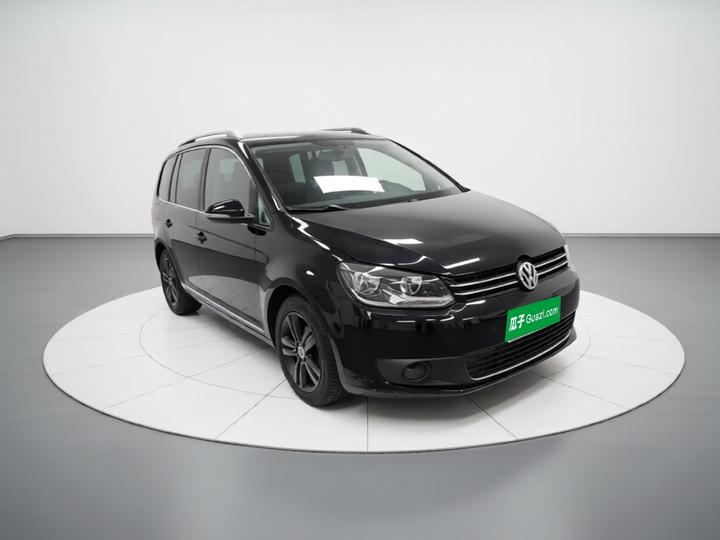 2015 1.4T DSG Comfort 5-Seater photo 3