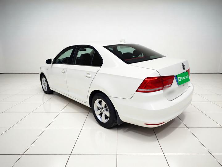 Santana 2013 1.6L MT photo 4