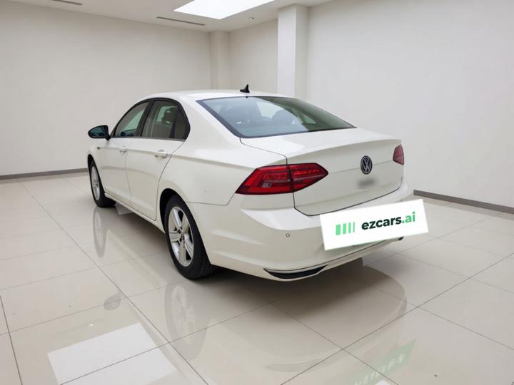 Lamando 2021 230TSI DSG photo 4