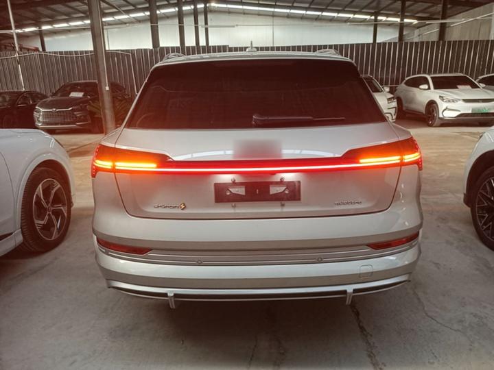 e-tron 2021 50 quattro photo 3