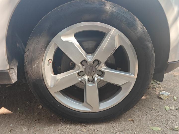 Q5 2016 40 TFSI Tech photo 8