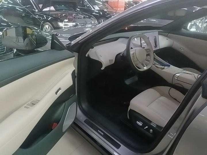 Xiaomi YU7 2025 AWD Max photo 3