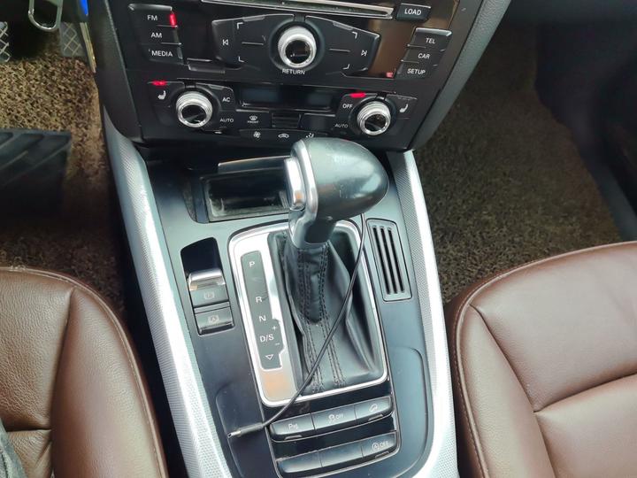 Q5 2013 40 TFSI Tech photo 6