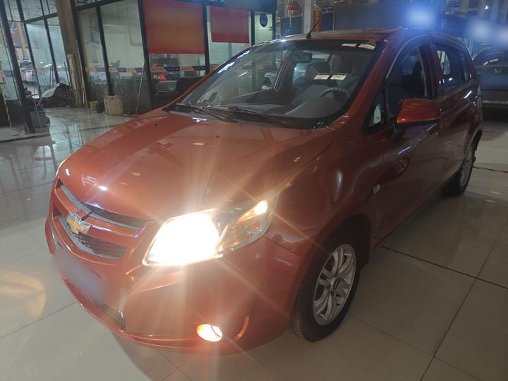 2013 Hatchback 1.4L AMT