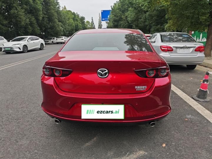 3 Axela 2021 2.0L AT photo 3
