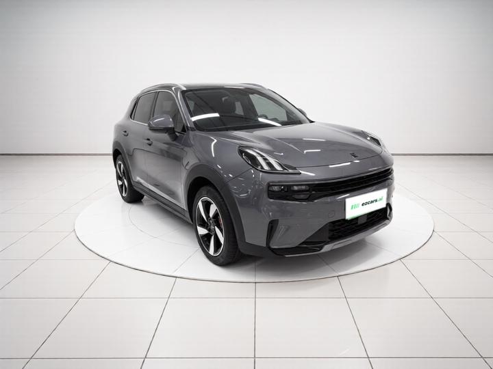 06 EM-P 2020 PHEV Plus photo 3