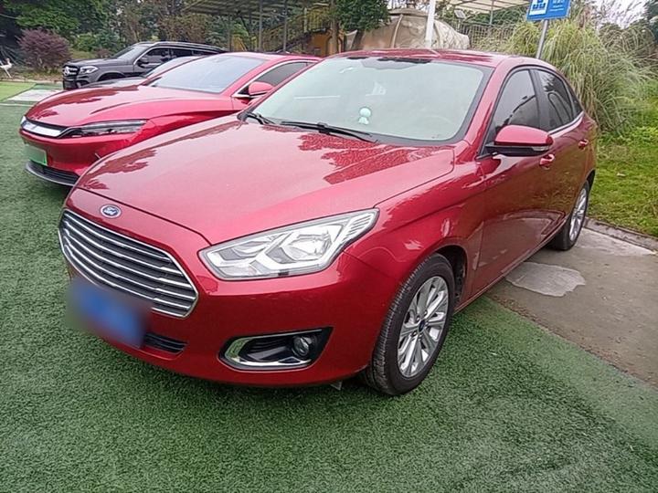 Escort 2015 1.5L AT Fashion