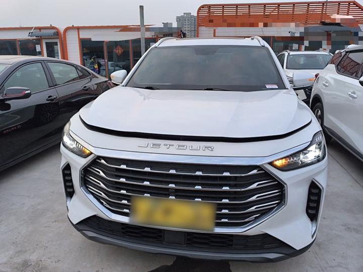 X70 PLUS 2023 1.5T CVTMAX 5-Seater photo 2