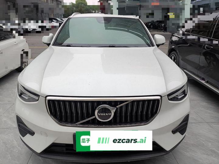 XC40 2024 B3 Luxury photo 2