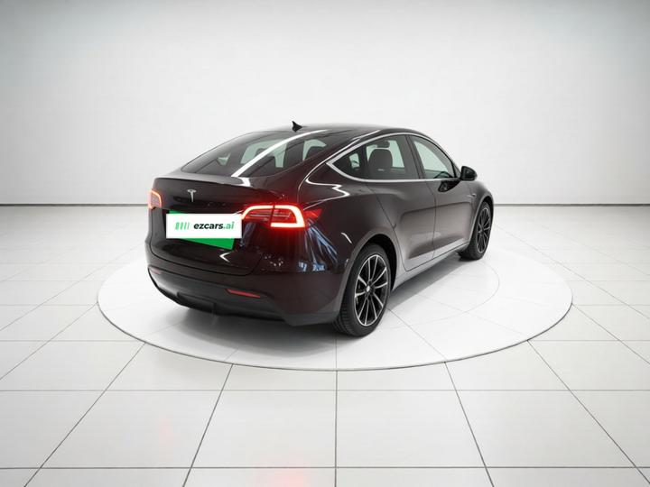 Model Y 2021 Standard Range RWD photo 4