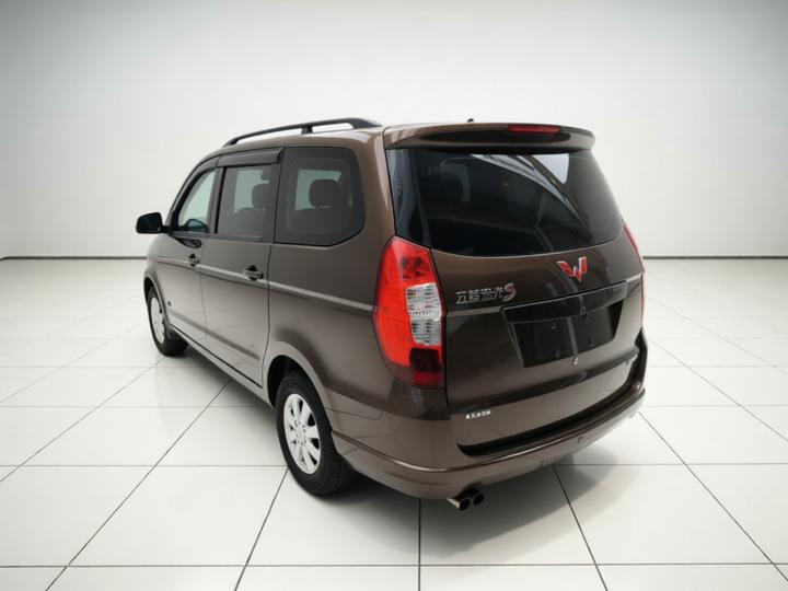 Wuling Hongguang 2016 1.5L Facelift S Comfort photo 4