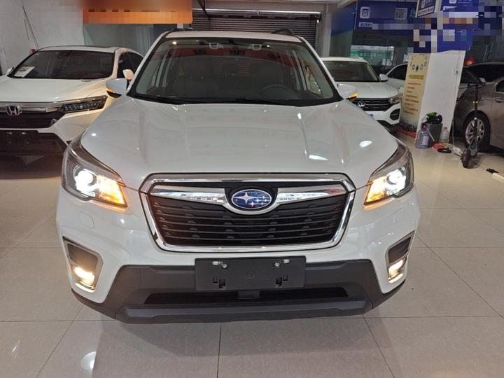 Forester 2021 2.0i Luxury EyeSight photo 2