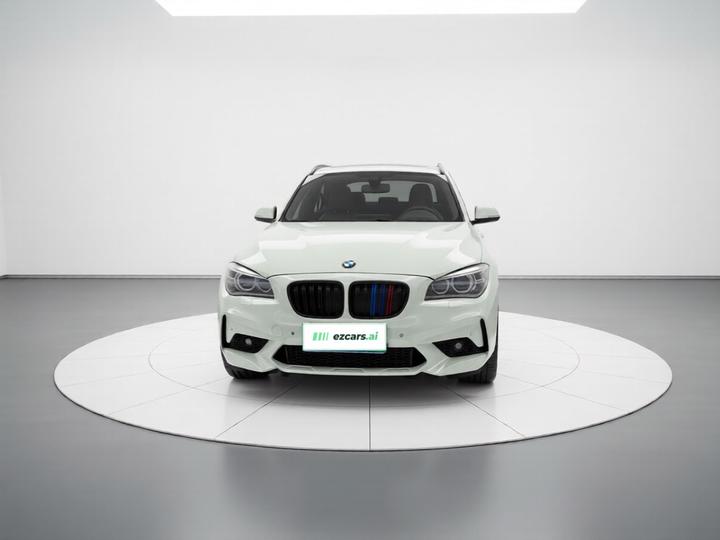 X1 2015 sDrive18i Leading photo 2