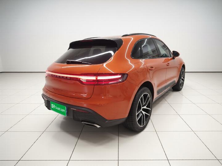 2022 Macan 2.0T photo 4