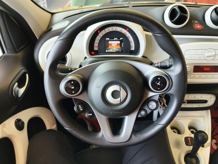 forfour 2016 1.0L 52 photo 2