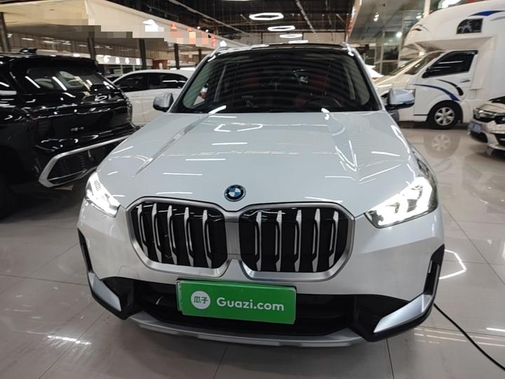 iX1 2023 xDrive30L X Design Package photo 2