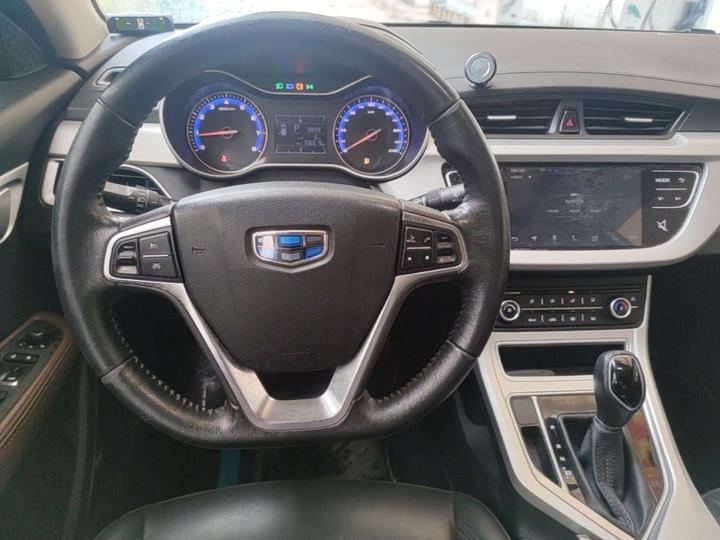 Vision 2018 1.5L AT photo 6